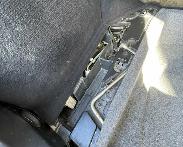 Синій БМВ 3 Серія, об'ємом двигуна 2.9 л та пробігом 265 тис. км за 6399 $, фото 20 на Automoto.ua