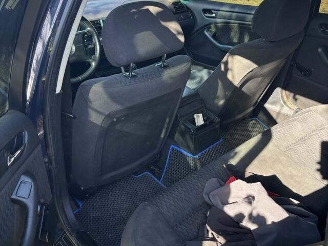 Синій БМВ 3 Серія, об'ємом двигуна 2 л та пробігом 400 тис. км за 3000 $, фото 3 на Automoto.ua