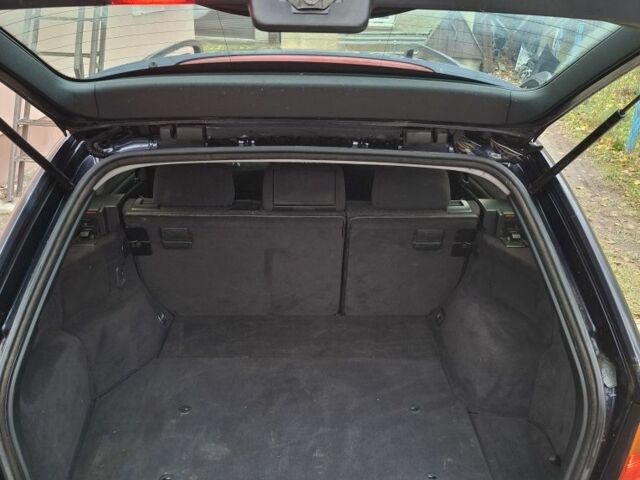 Синій БМВ 3 Серія, об'ємом двигуна 2 л та пробігом 375 тис. км за 1750 $, фото 4 на Automoto.ua