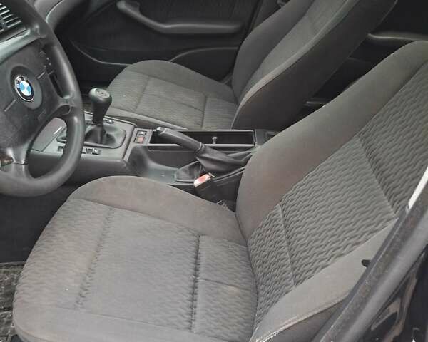 Синий БМВ 3 Серия, объемом двигателя 2 л и пробегом 375 тыс. км за 1750 $, фото 5 на Automoto.ua