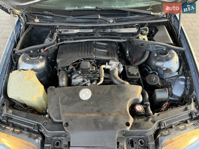 Синий БМВ 3 Серия, объемом двигателя 2 л и пробегом 250 тыс. км за 3400 $, фото 2 на Automoto.ua