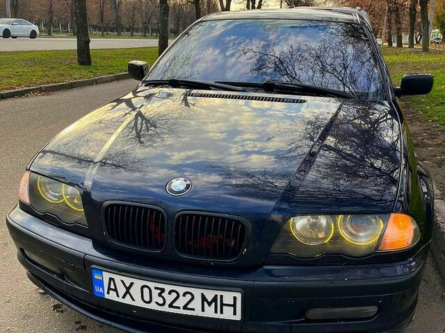 Синий БМВ 3 Серия, объемом двигателя 2 л и пробегом 338 тыс. км за 4500 $, фото 1 на Automoto.ua