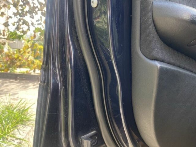 Синий БМВ 3 Серия, объемом двигателя 2 л и пробегом 320 тыс. км за 1200 $, фото 5 на Automoto.ua