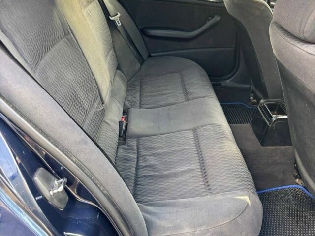 Синій БМВ 3 Серія, об'ємом двигуна 2 л та пробігом 414 тис. км за 3850 $, фото 9 на Automoto.ua