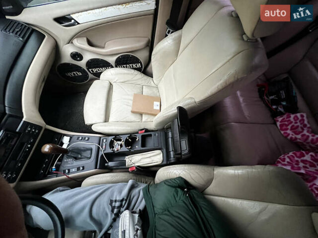 Синий БМВ 3 Серия, объемом двигателя 2.93 л и пробегом 400 тыс. км за 6000 $, фото 13 на Automoto.ua