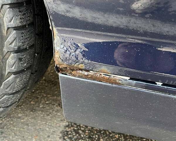 Синий БМВ 3 Серия, объемом двигателя 2 л и пробегом 338 тыс. км за 4500 $, фото 11 на Automoto.ua