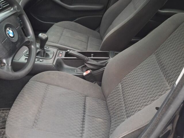 Синій БМВ 3 Серія, об'ємом двигуна 2 л та пробігом 375 тис. км за 1750 $, фото 6 на Automoto.ua