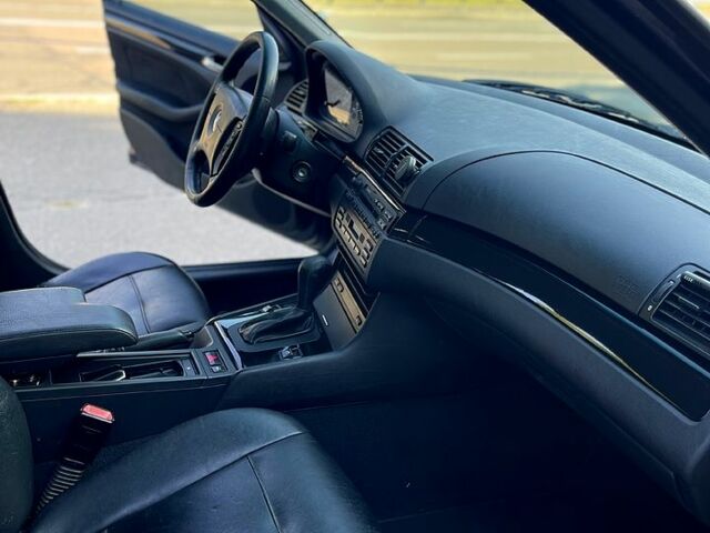 Синий БМВ 3 Серия, объемом двигателя 1.8 л и пробегом 300 тыс. км за 4900 $, фото 5 на Automoto.ua