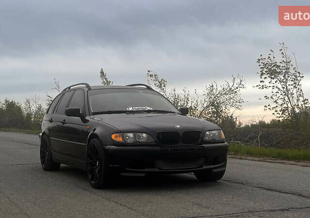 Синий БМВ 3 Серия, объемом двигателя 2.2 л и пробегом 300 тыс. км за 4300 $, фото 1 на Automoto.ua