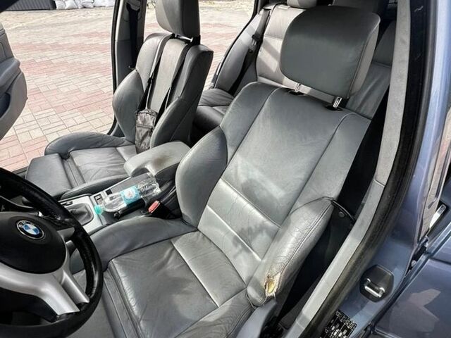 Синий БМВ 3 Серия, объемом двигателя 3 л и пробегом 370 тыс. км за 5000 $, фото 5 на Automoto.ua