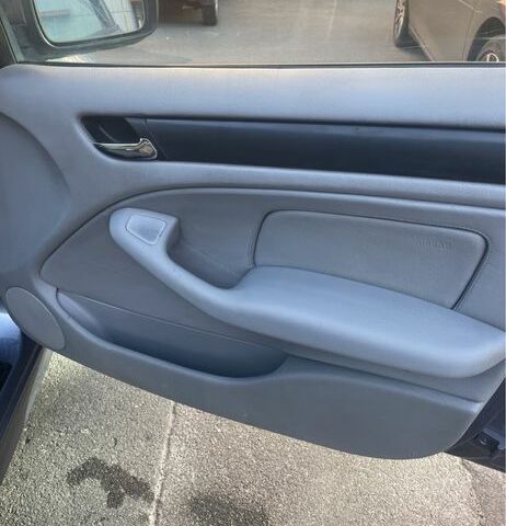 Синий БМВ 3 Серия, объемом двигателя 2 л и пробегом 140 тыс. км за 3500 $, фото 5 на Automoto.ua