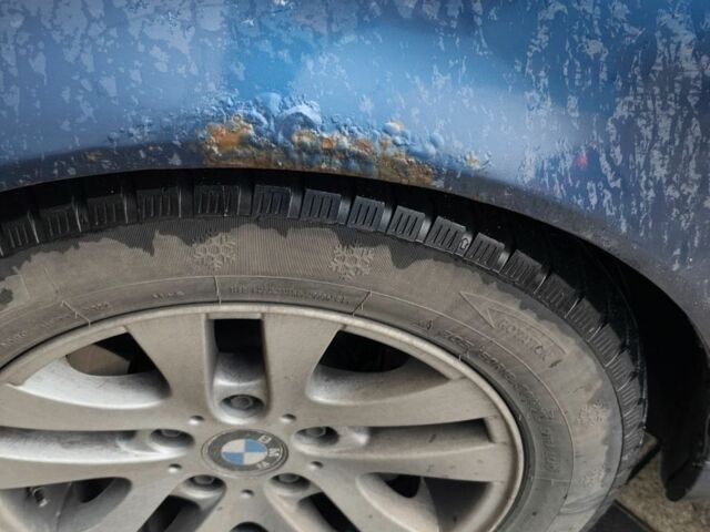 Синий БМВ 3 Серия, объемом двигателя 2 л и пробегом 375 тыс. км за 5100 $, фото 4 на Automoto.ua