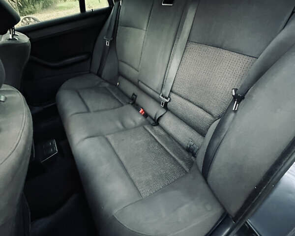 Синий БМВ 3 Серия, объемом двигателя 2 л и пробегом 200 тыс. км за 2350 $, фото 8 на Automoto.ua