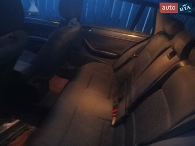 Синий БМВ 3 Серия, объемом двигателя 2 л и пробегом 449 тыс. км за 1250 $, фото 8 на Automoto.ua