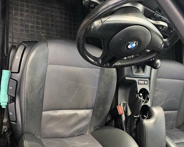 Синій БМВ 3 Серія, об'ємом двигуна 1.8 л та пробігом 273 тис. км за 4200 $, фото 7 на Automoto.ua