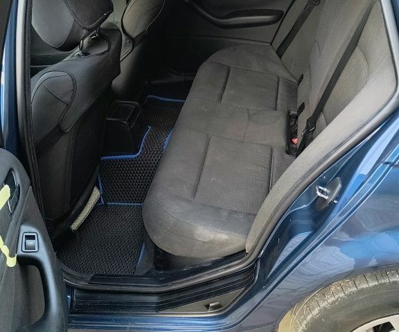 Синій БМВ 3 Серія, об'ємом двигуна 2 л та пробігом 223 тис. км за 4110 $, фото 6 на Automoto.ua