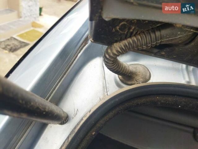 Синий БМВ 3 Серия, объемом двигателя 2 л и пробегом 269 тыс. км за 5850 $, фото 19 на Automoto.ua