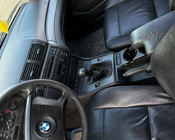 Синій БМВ 3 Серія, об'ємом двигуна 2 л та пробігом 340 тис. км за 4200 $, фото 9 на Automoto.ua