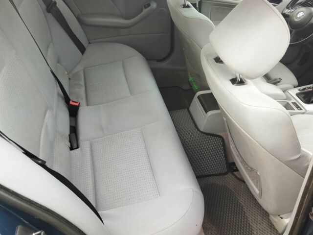 Синій БМВ 3 Серія, об'ємом двигуна 2 л та пробігом 270 тис. км за 4300 $, фото 11 на Automoto.ua