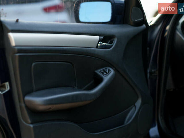 Синий БМВ 3 Серия, объемом двигателя 2.98 л и пробегом 352 тыс. км за 6400 $, фото 32 на Automoto.ua