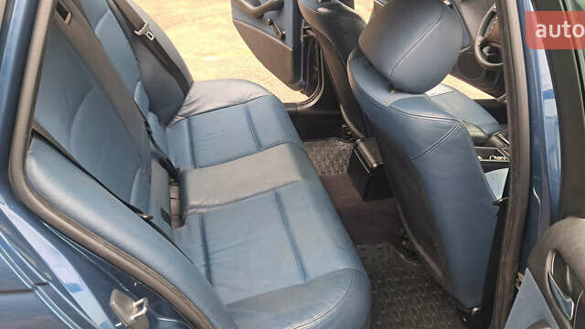 Синій БМВ 3 Серія, об'ємом двигуна 2 л та пробігом 410 тис. км за 3200 $, фото 23 на Automoto.ua