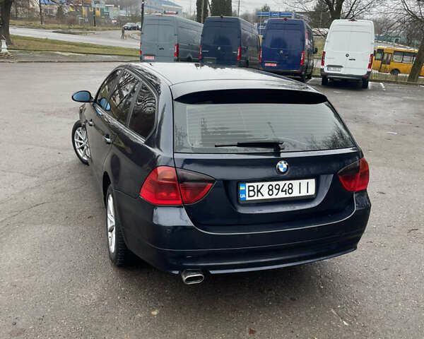 Синий БМВ 3 Серия, объемом двигателя 2 л и пробегом 295 тыс. км за 6300 $, фото 4 на Automoto.ua