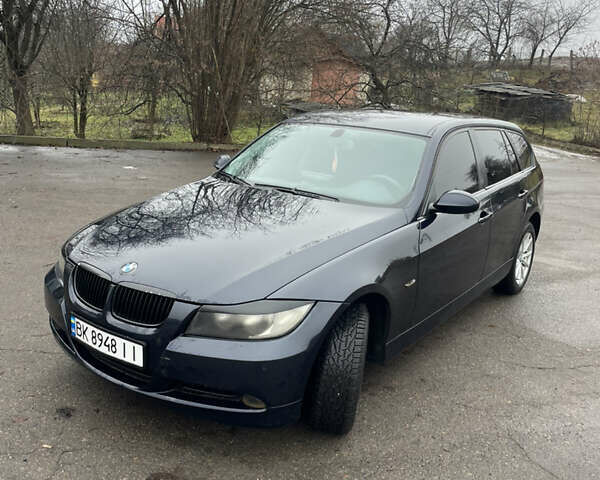 Синий БМВ 3 Серия, объемом двигателя 2 л и пробегом 295 тыс. км за 6300 $, фото 1 на Automoto.ua