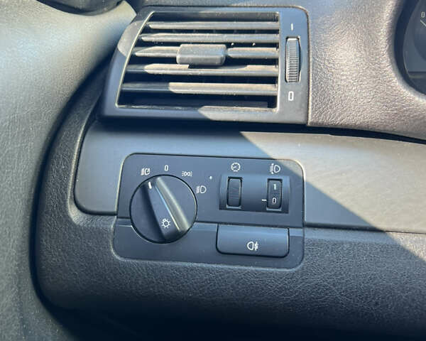 Синій БМВ 3 Серія, об'ємом двигуна 1.8 л та пробігом 284 тис. км за 5500 $, фото 19 на Automoto.ua