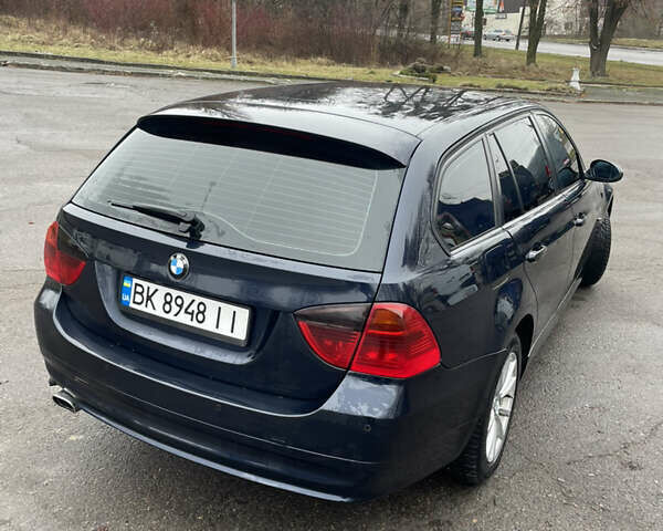 Синий БМВ 3 Серия, объемом двигателя 2 л и пробегом 295 тыс. км за 6300 $, фото 5 на Automoto.ua