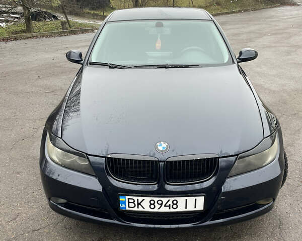 Синий БМВ 3 Серия, объемом двигателя 2 л и пробегом 295 тыс. км за 6300 $, фото 8 на Automoto.ua
