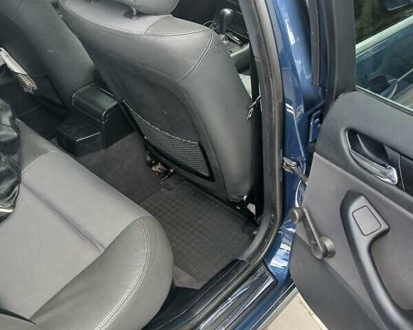 Синій БМВ 3 Серія, об'ємом двигуна 1.8 л та пробігом 212 тис. км за 5700 $, фото 27 на Automoto.ua