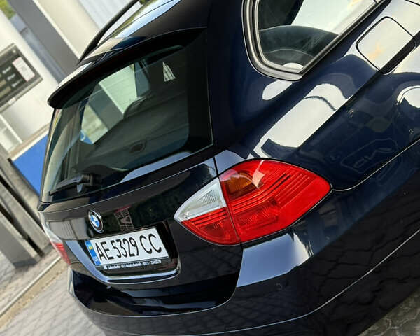 Синий БМВ 3 Серия, объемом двигателя 2 л и пробегом 185 тыс. км за 6499 $, фото 5 на Automoto.ua