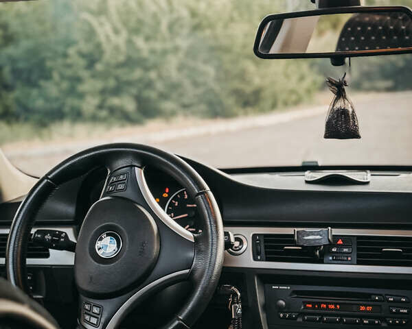 Синий БМВ 3 Серия, объемом двигателя 2 л и пробегом 185 тыс. км за 6499 $, фото 9 на Automoto.ua