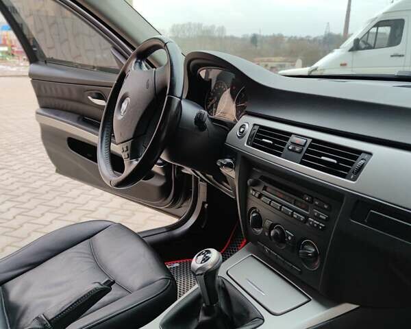 Синій БМВ 3 Серія, об'ємом двигуна 2 л та пробігом 326 тис. км за 5999 $, фото 16 на Automoto.ua
