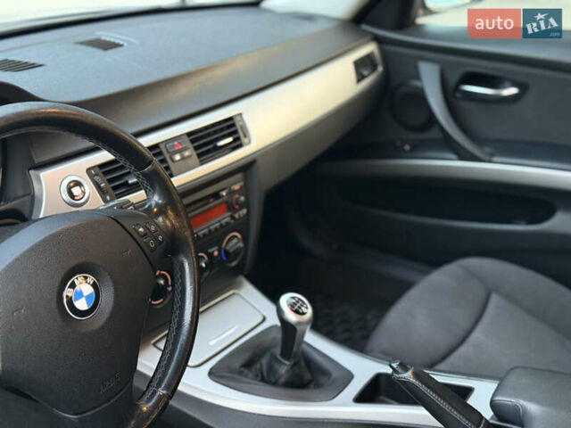Синій БМВ 3 Серія, об'ємом двигуна 2 л та пробігом 370 тис. км за 6800 $, фото 8 на Automoto.ua