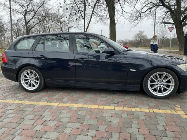 Синій БМВ 3 Серія, об'ємом двигуна 2 л та пробігом 320 тис. км за 7500 $, фото 1 на Automoto.ua