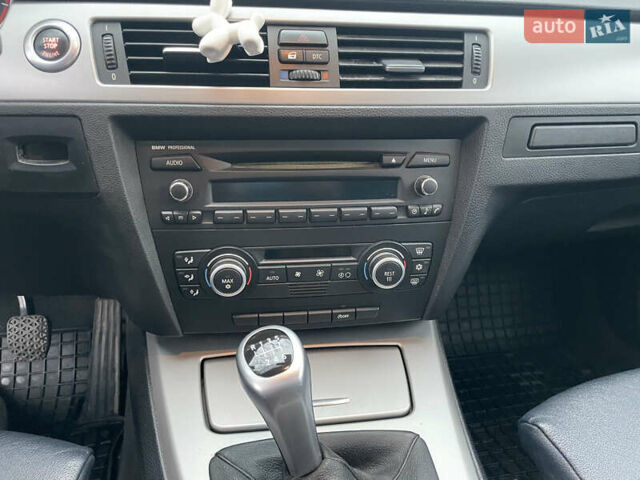 Синій БМВ 3 Серія, об'ємом двигуна 2 л та пробігом 320 тис. км за 7500 $, фото 13 на Automoto.ua