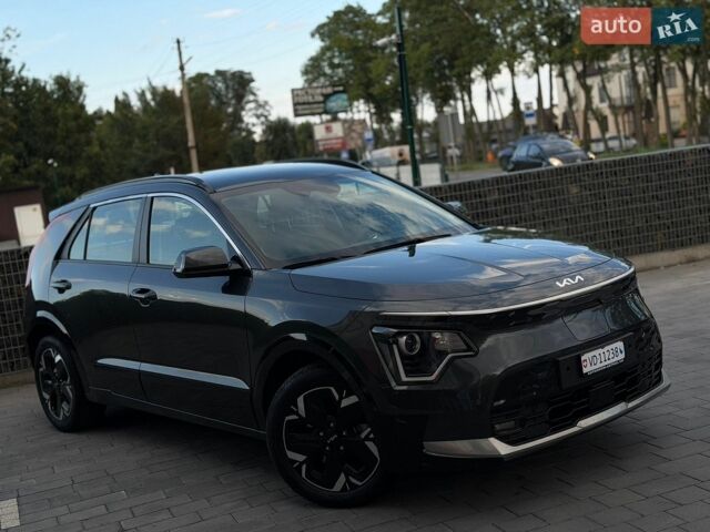 Синий БМВ 3 Серия, объемом двигателя 2 л и пробегом 330 тыс. км за 3922 $, фото 5 на Automoto.ua