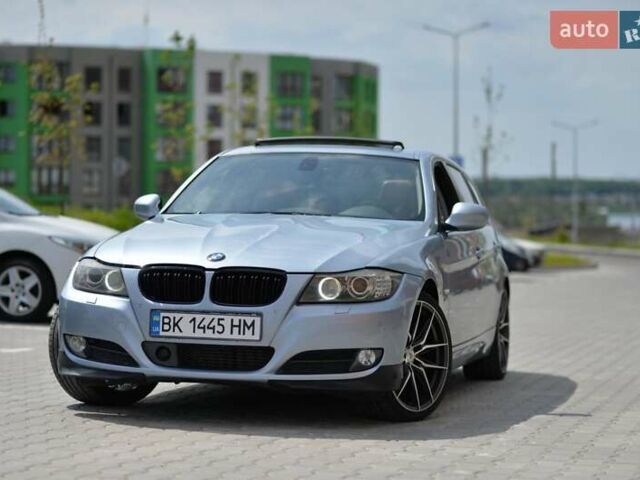 Синий БМВ 3 Серия, объемом двигателя 2.99 л и пробегом 249 тыс. км за 10400 $, фото 1 на Automoto.ua