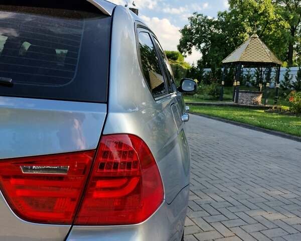 Синій БМВ 3 Серія, об'ємом двигуна 2 л та пробігом 179 тис. км за 9999 $, фото 19 на Automoto.ua