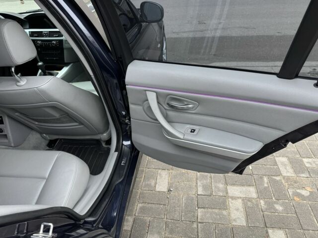 Синий БМВ 3 Серия, объемом двигателя 2 л и пробегом 351 тыс. км за 7800 $, фото 18 на Automoto.ua