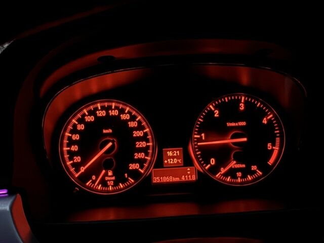 Синий БМВ 3 Серия, объемом двигателя 2 л и пробегом 351 тыс. км за 7800 $, фото 23 на Automoto.ua