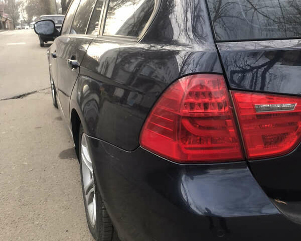 Синий БМВ 3 Серия, объемом двигателя 2 л и пробегом 270 тыс. км за 9700 $, фото 4 на Automoto.ua