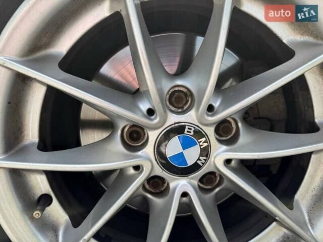 Синий БМВ 3 Серия, объемом двигателя 2 л и пробегом 343 тыс. км за 9600 $, фото 5 на Automoto.ua