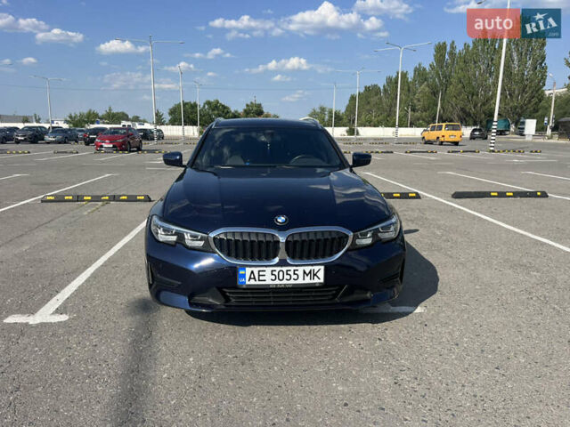 Синій БМВ 3 Серія, об'ємом двигуна 2 л та пробігом 107 тис. км за 29000 $, фото 1 на Automoto.ua