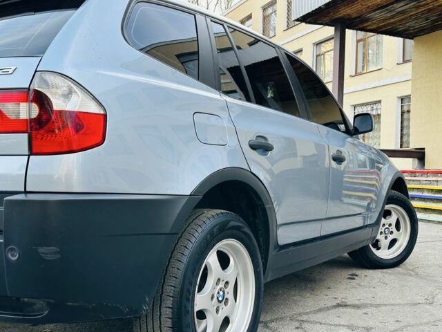 Синій БМВ 3 Серія, об'ємом двигуна 3 л та пробігом 300 тис. км за 5773 $, фото 11 на Automoto.ua