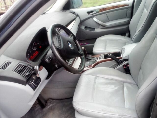 Синій БМВ 3 Серія, об'ємом двигуна 3 л та пробігом 275 тис. км за 8509 $, фото 6 на Automoto.ua