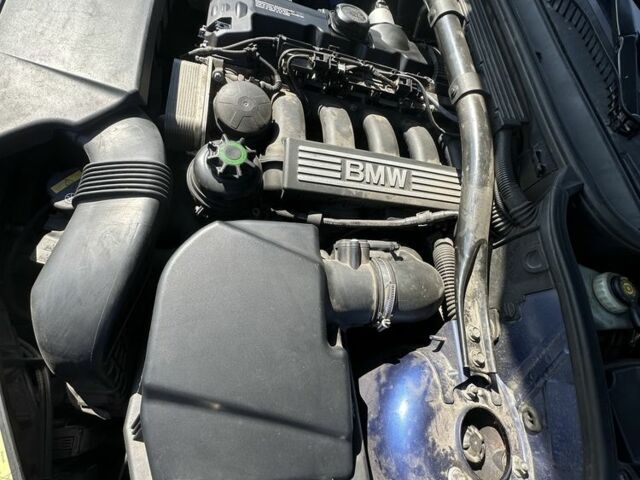 Синій БМВ 3 Серія, об'ємом двигуна 2.5 л та пробігом 223 тис. км за 8900 $, фото 2 на Automoto.ua