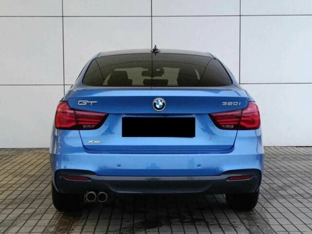 Синий БМВ 3 Серия, объемом двигателя 2 л и пробегом 134 тыс. км за 17000 $, фото 2 на Automoto.ua