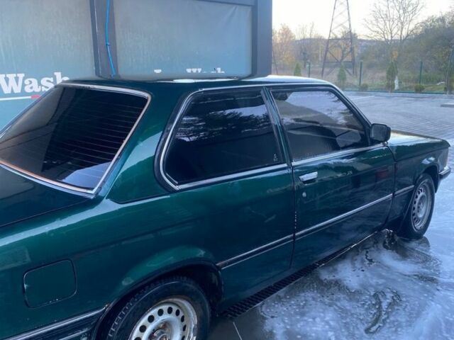 Зеленый БМВ 3 Серия, объемом двигателя 2 л и пробегом 243 тыс. км за 1000 $, фото 2 на Automoto.ua